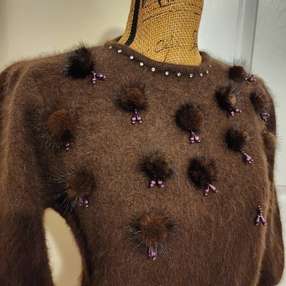 Vintage HF Genuine Fur Detailed Beaded Sweater Brown Soft Unique Balloon Sleeves - Picture 2 of 10